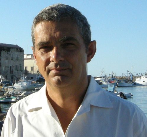 ISOLA D’ELBA. POGGIO. ACCADEMIA DEL BELLO. Venerdì 6 settembre. Ore 21,30. Paolo Ferruzzi incontra l’ Archeologo FRANCO CAMBI e <Venere e Cerbone.